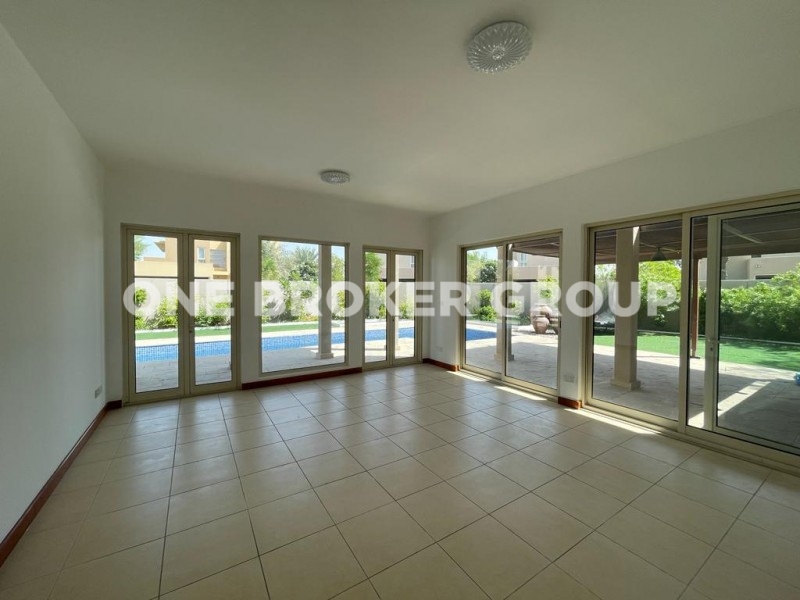 3BR Villa |Corner Plot | Floor to Ceiling Windows-pic_3